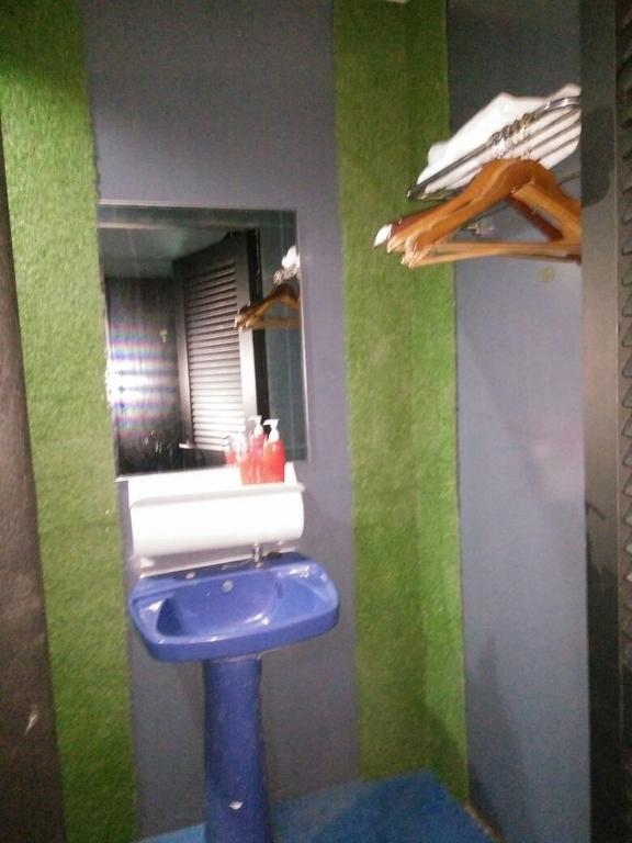 Transit Room Klia - Residence Villa Kampong Kubang Beras Buitenkant foto